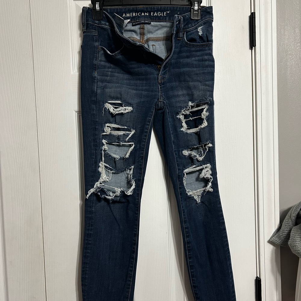 American Eagle Outfitters Women's Dark Blue Distressed Skinny Jeans